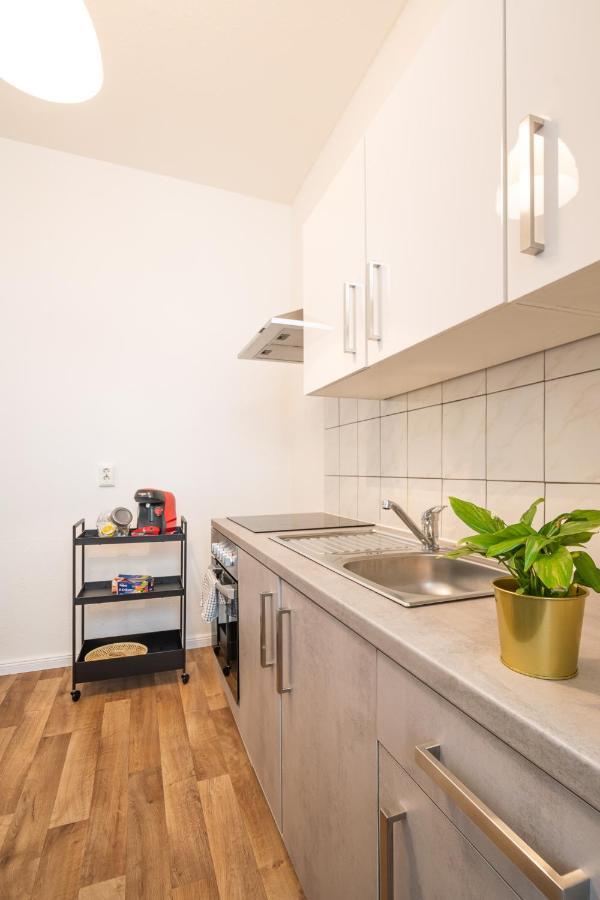 Zentral CITY Lage MODERN NETFLiX Küche WLAN, Hasselbachplatz, 4Schlafplätze Magdeburg Exterior foto